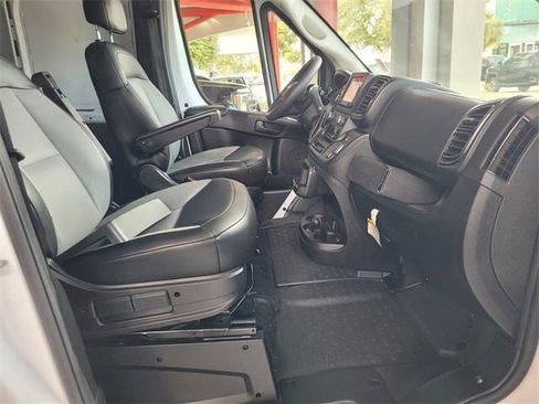 Used 2023 RAM ProMaster 2500 w/ Convenience Group image 14