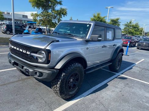 Certified 2023 Ford Bronco Wildtrak AWD/4WD image 3