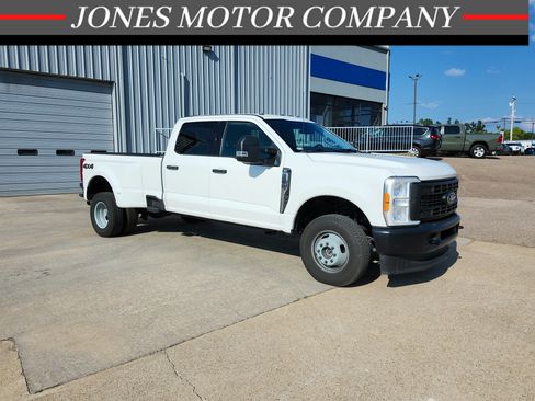 Used 2024 Ford F350 XL w/ FX4 Off-Road Package AWD/4WD image 1