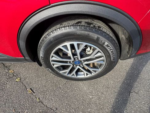 Used 2020 Ford Escape SEL image 12