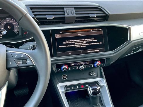 Used 2025 Audi Q3 2.0T Premium Plus w/ Premium Plus Package image 7