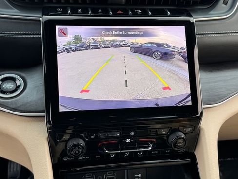 Used 2023 Jeep Grand Cherokee L Limited image 27