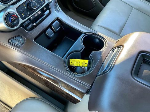 Used 2018 Chevrolet Tahoe LT image 14