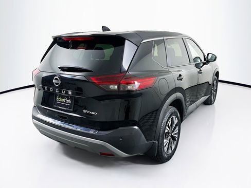 Used 2023 Nissan Rogue SV image 9