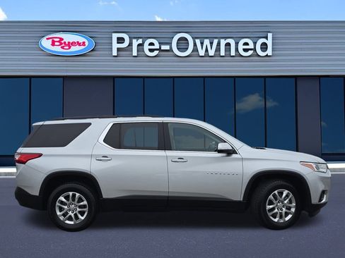 Used 2021 Chevrolet Traverse LT w/ LPO, Floor Liner Package image 8