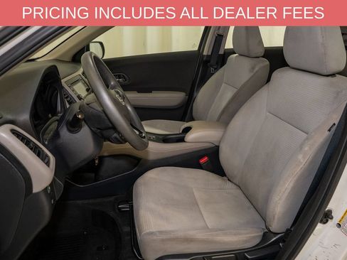 Used 2020 Honda HR-V LX image 9