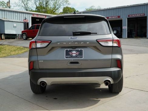 Used 2021 Ford Escape SE w/ Convenience Package FWD image 13