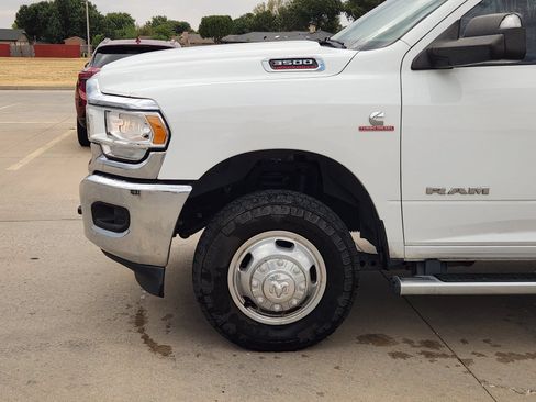 Used 2019 RAM 3500 Big Horn AWD/4WD image 9