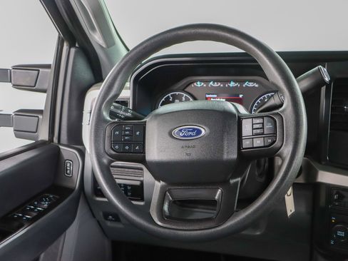 Used 2024 Ford F250 XLT w/ FX4 Off-Road Package AWD/4WD image 13