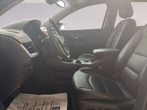 Used 2023 GMC Terrain SLT w/ Infotainment Package II AWD/4WD image 9