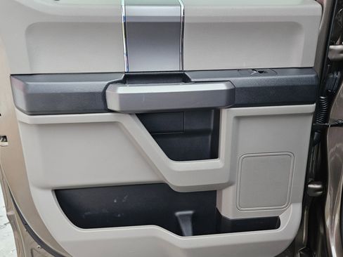 Used 2020 Ford F150 XLT w/ Equipment Group 302A Luxury image 21