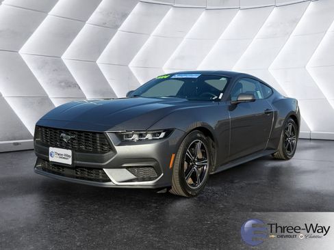 Used 2024 Ford Mustang Coupe RWD image 1