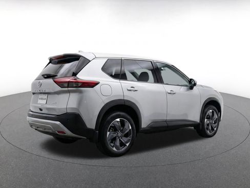 Used 2025 Nissan Rogue SV AWD/4WD image 9