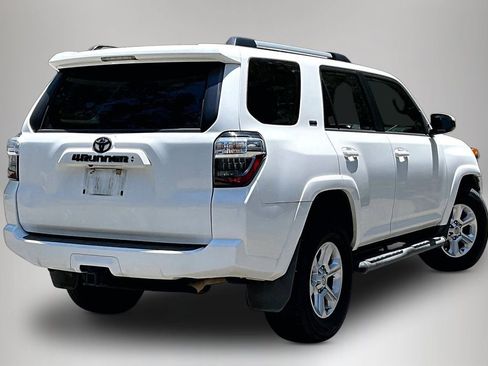 Used 2022 Toyota 4Runner SR5 RWD image 5