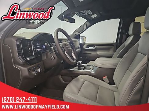 New 2026 GMC Sierra 1500 SLT w/ SLT Premium Package AWD/4WD image 13