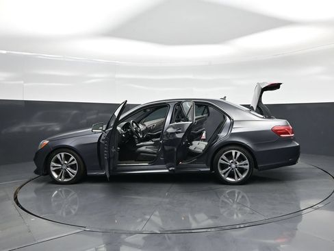 Used 2014 Mercedes-Benz E 350 Sedan image 34