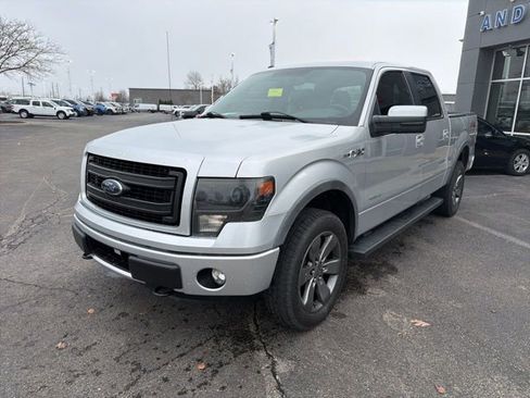 Used 2014 Ford F150 FX4 w/ Equipment Group 402A Luxury image 11