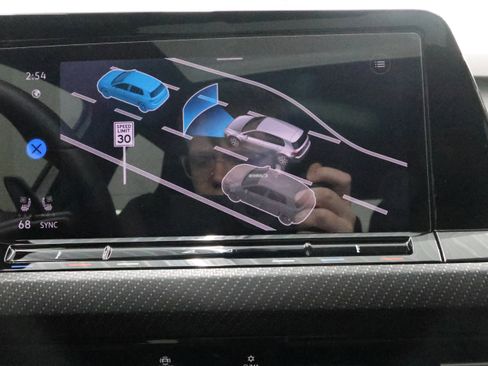 Used 2024 Volkswagen Golf R R image 46