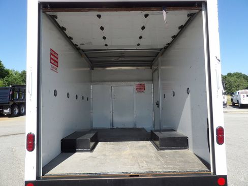 Used 2022 Ford Transit 350 DRW RWD image 41