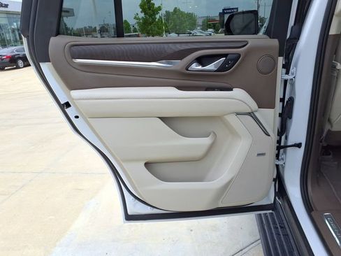 Used 2023 GMC Yukon Denali RWD image 20