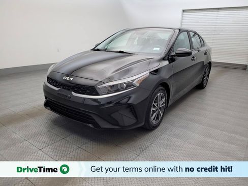 Used 2023 Kia Forte LXS FWD image 1