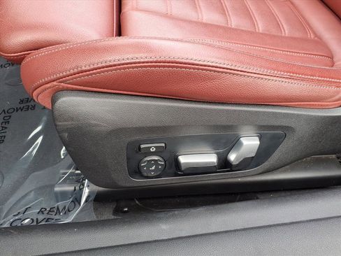 Used 2021 BMW M440i Convertible w/ Premium Package image 19