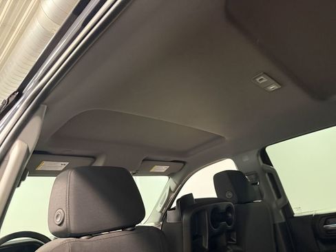 Used 2023 Chevrolet Silverado 1500 Custom image 52
