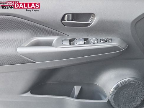 New 2025 Nissan Kicks Play S image 18