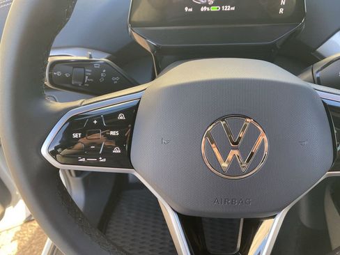 New 2025 Volkswagen ID.4 Pro S image 20