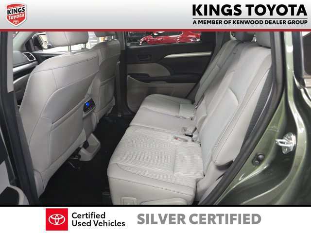 Certified 2018 Toyota Highlander Plus AWD/4WD image 19