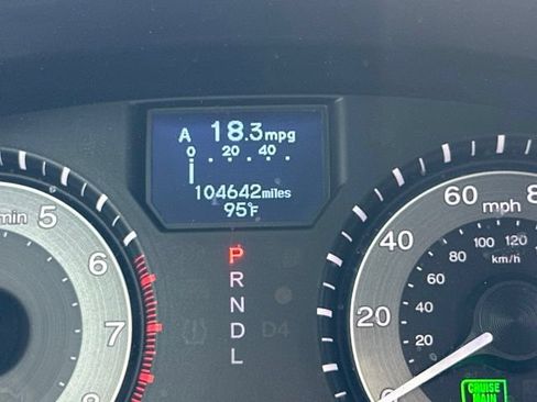 Used 2014 Honda Odyssey Touring image 18
