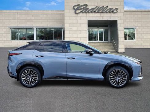 Used 2023 Lexus RZ 450e Premium image 8