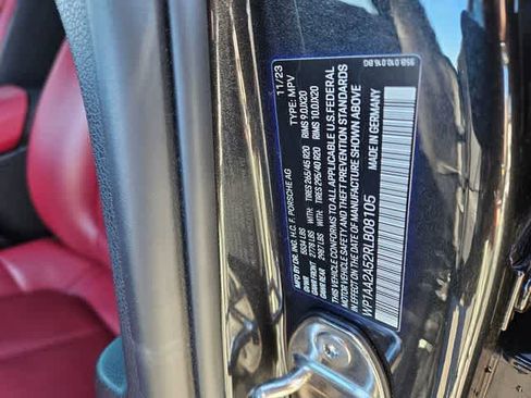 Used 2024 Porsche Macan image 38