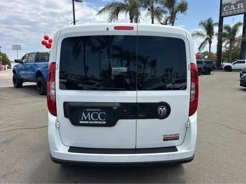 Used 2018 RAM ProMaster City Tradesman SLT FWD image 12