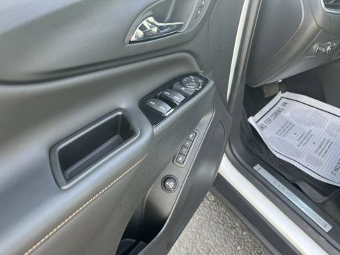 Certified 2022 Chevrolet Equinox Premier w/ LPO, Floor Liner Package image 16