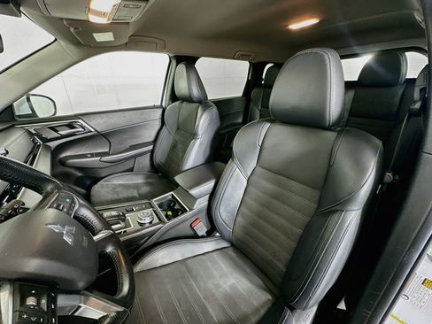 Used 2024 Mitsubishi Outlander SE AWD/4WD image 13
