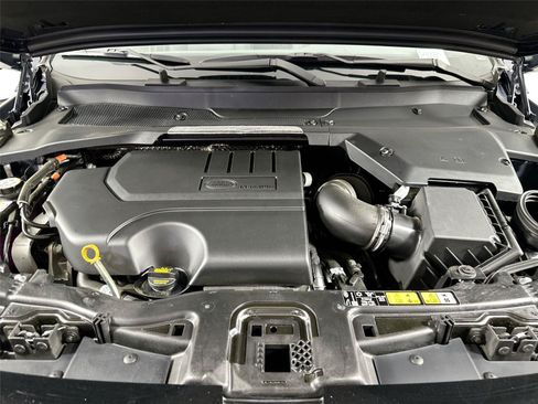 Certified 2025 Land Rover Discovery Sport Dynamic SE AWD/4WD image 21
