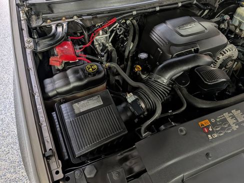 Used 2013 Chevrolet Tahoe 4WD image 24