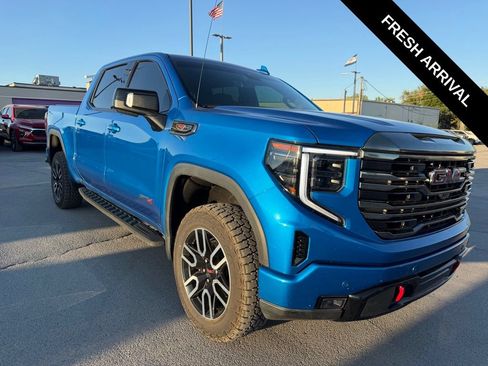 Used 2022 GMC Sierra 1500 AT4 w/ AT4 Premium Package AWD/4WD image 1