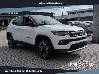 Used 2022 Jeep Compass Limited image 1
