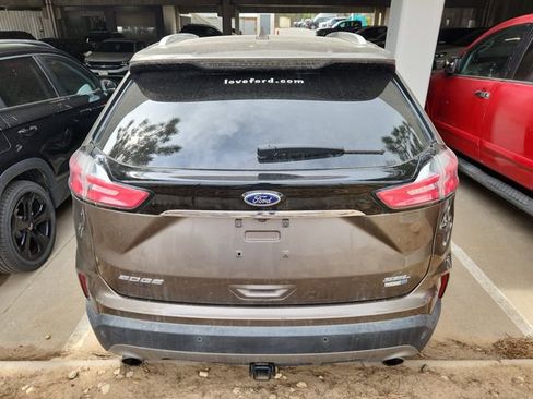 Used 2019 Ford Edge SEL w/ Equipment Group 201A AWD/4WD image 4