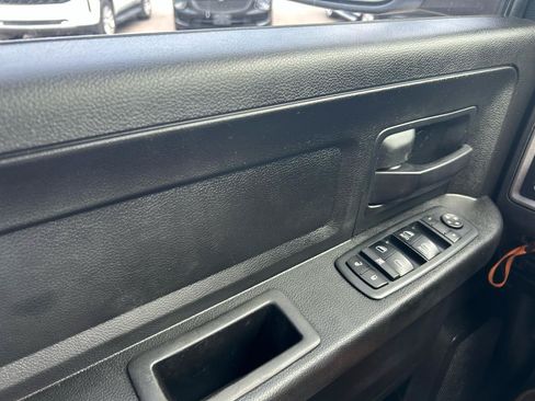 Used 2019 RAM 1500 Express w/ Wheel & Sound Group AWD/4WD image 28