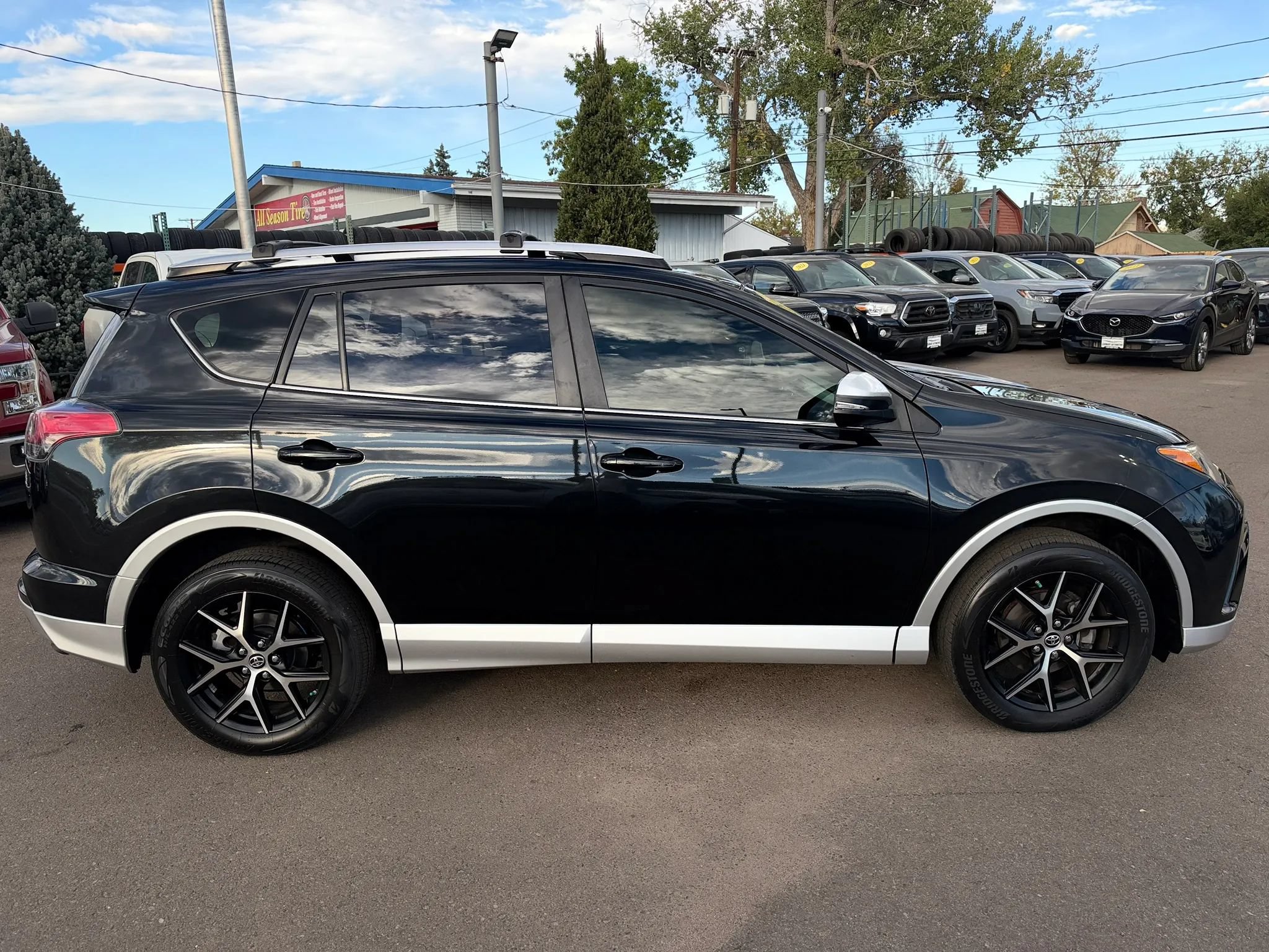 Used 2016 Toyota RAV4 SE AWD/4WD image 10