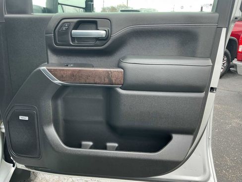 Used 2021 GMC Sierra 2500 Denali w/ Denali Ultimate Package image 25