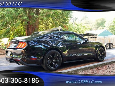 Used 2018 Ford Mustang Coupe RWD image 8