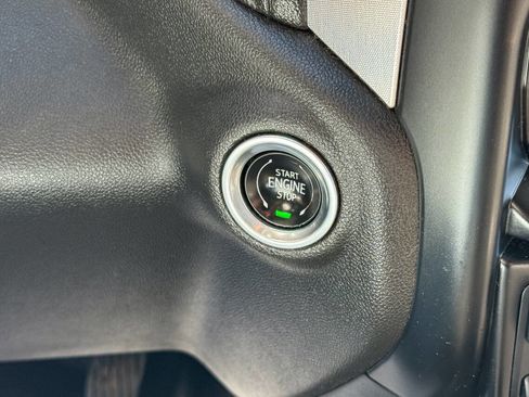 Used 2019 GMC Sierra 1500 SLT w/ SLT Premium Package image 28