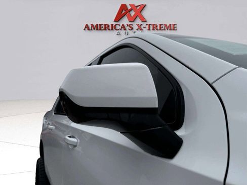 Used 2021 Chevrolet Suburban Z71 image 9