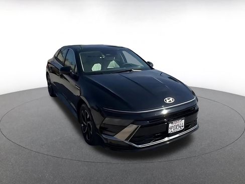Used 2025 Hyundai Sonata SEL image 3