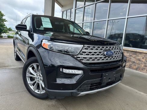 Used 2022 Ford Explorer Limited image 2