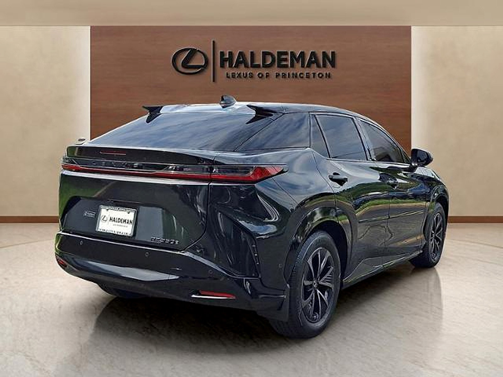 Used 2026 Lexus RZ 350e 2WD w/ Technology Package image 6
